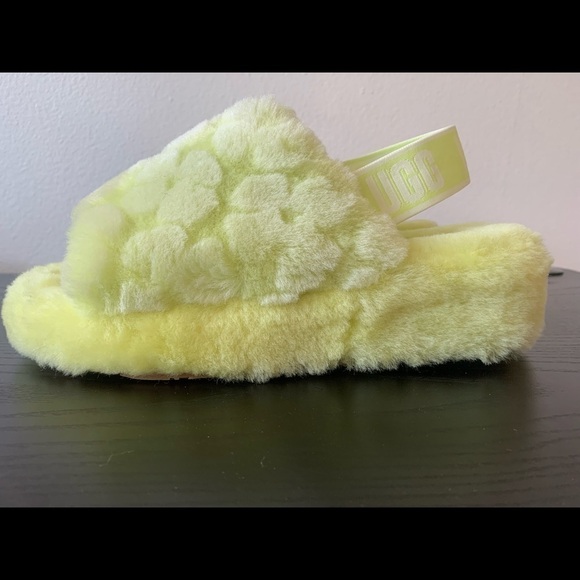 New UGG WOMEN'S FLUFF YEAH POLLEN POPPY SLIPPER SLIDES  S/N 1118459 - Picture 1 of 7